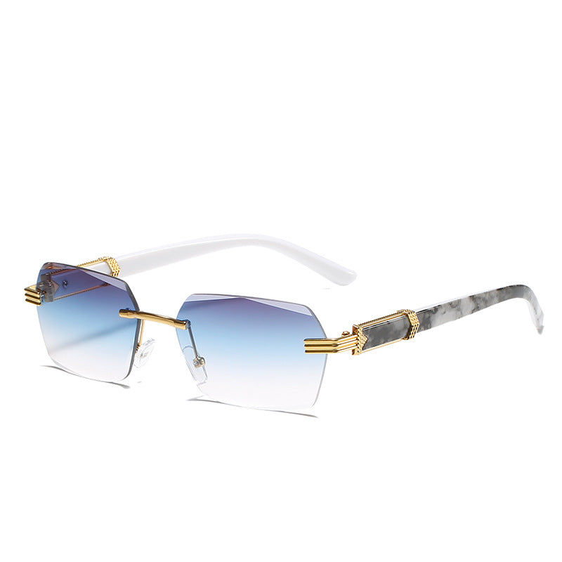 CarltonFrames™