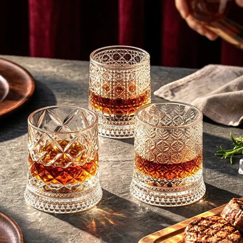 Rotating Whiskey Glass Set With Ice Molds